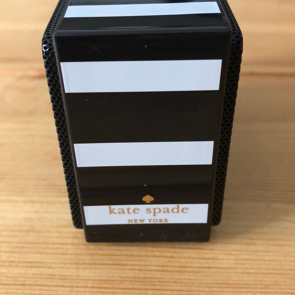 Kate Spade ♠️ Bluetooth speaker